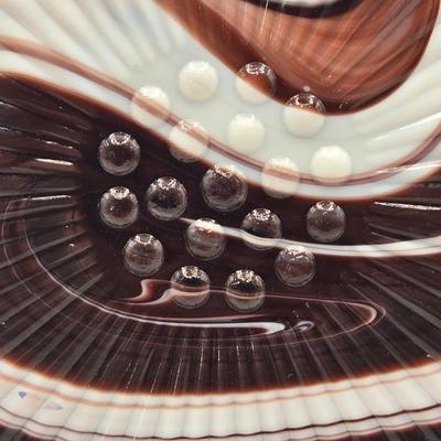 LOT 28L: Five Vintage Slag Glass Ribbon Plates