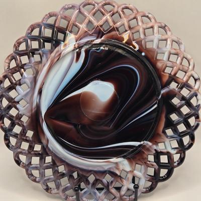 LOT 28L: Five Vintage Slag Glass Ribbon Plates