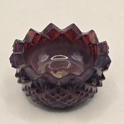 LOT 29L: Vintage Ruffled Edge Slag Glass Bowl and Three Salt Cellars