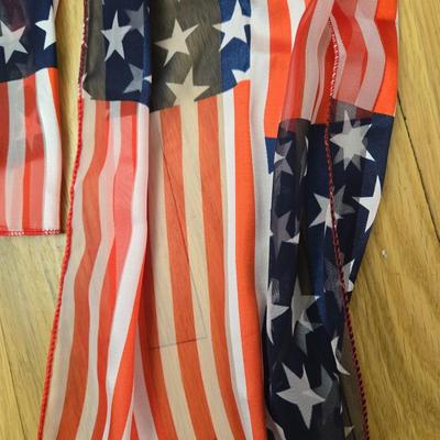 LOT 32L: Colorful Ladies Scarves