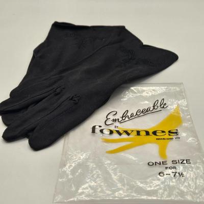 LOT 35L: Ladies Hand Fans. Dress Gloves, and Stationary