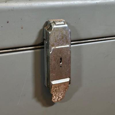 LOT 41B: Vintage Metal Storage Case w/ Keys