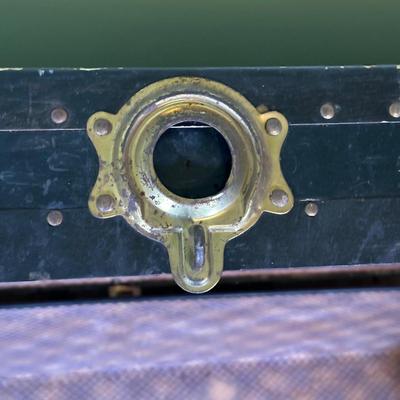 LOT 43B: Vintage Steamer Trunk