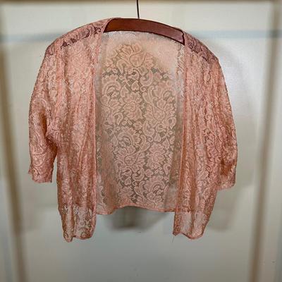 LOT 51B: Vintage Women’s Tops, Blouses & More
