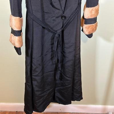 LOT 52B: Vintage Women’s Sleepwear