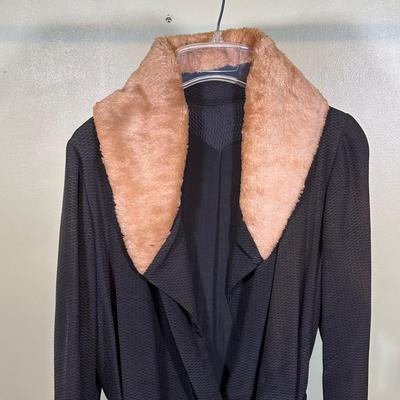 LOT 52B: Vintage Women’s Sleepwear