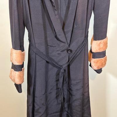 LOT 52B: Vintage Women’s Sleepwear