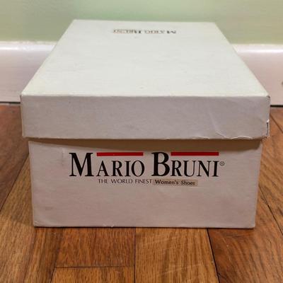 LOT 56B: Vintage Made in Italy Mario Bruni Women’s Shoes