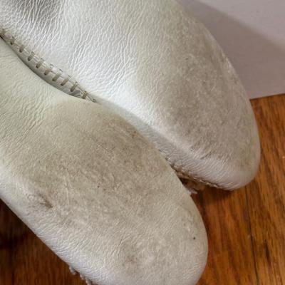 LOT 56B: Vintage Made in Italy Mario Bruni Women’s Shoes