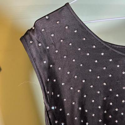LOT 57B: Beautiful Vintage Dress Collection