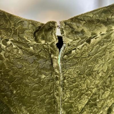 LOT 57B: Beautiful Vintage Dress Collection