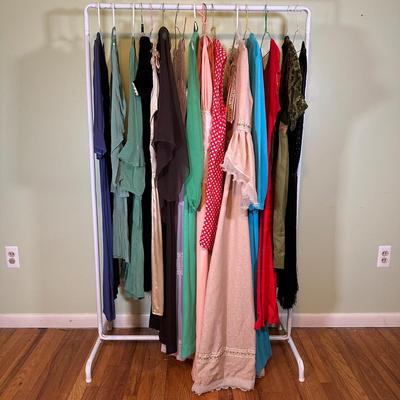 LOT 57B: Beautiful Vintage Dress Collection