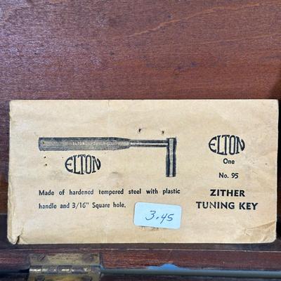 LOT 76A: Vintage Auto Harp (Zither) by Phonoharp Co