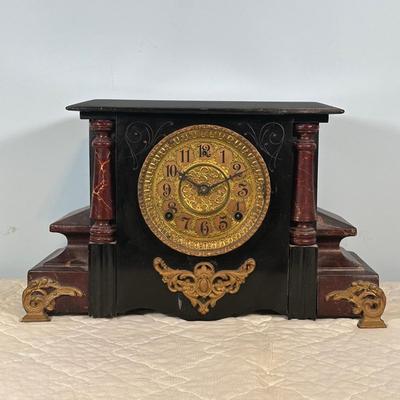 LOT 77A: Vintage W.M.L. Gilbert Clock Co. Astor Mantle Clock