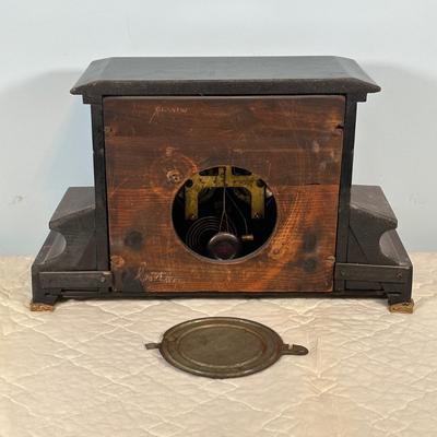 LOT 77A: Vintage W.M.L. Gilbert Clock Co. Astor Mantle Clock