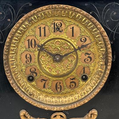 LOT 77A: Vintage W.M.L. Gilbert Clock Co. Astor Mantle Clock