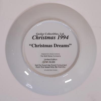 LOT 84D: Various Holiday Decor and Plates