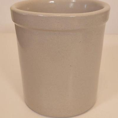 LOT 84D: Various Holiday Decor and Plates