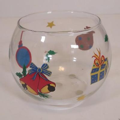 LOT 84D: Various Holiday Decor and Plates