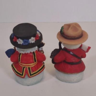 LOT 85D: Various Snowmen Holiday Decor