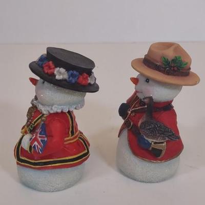 LOT 85D: Various Snowmen Holiday Decor