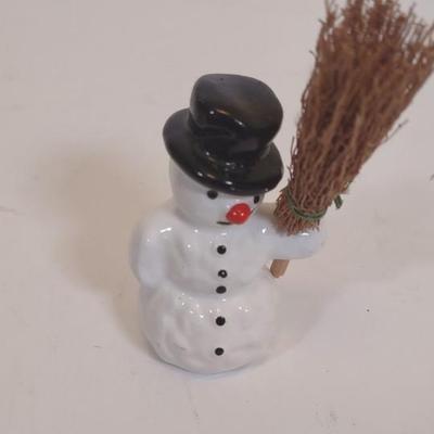 LOT 85D: Various Snowmen Holiday Decor