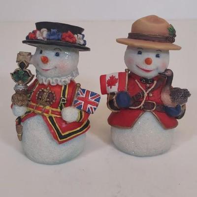 LOT 85D: Various Snowmen Holiday Decor
