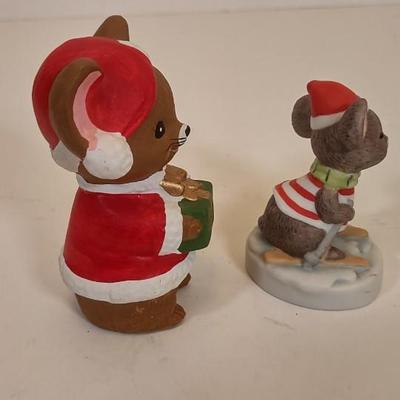LOT 86D: Various Holiday Animal Decor
