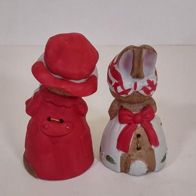 LOT 86D: Various Holiday Animal Decor