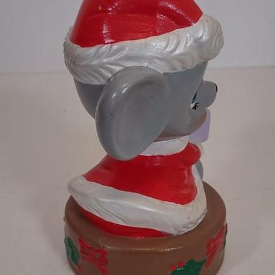 LOT 86D: Various Holiday Animal Decor