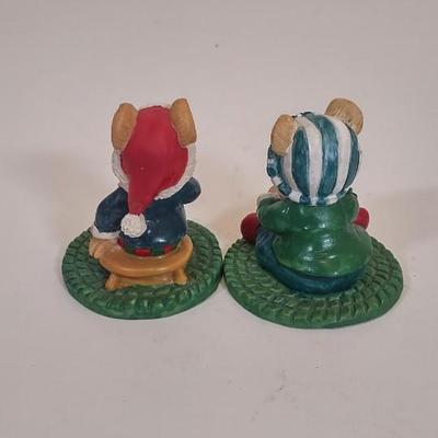 LOT 86D: Various Holiday Animal Decor