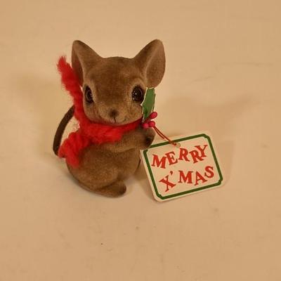 LOT 86D: Various Holiday Animal Decor