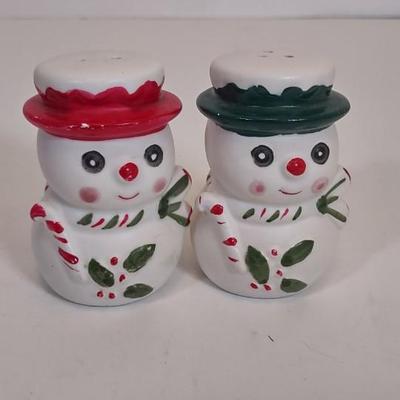 LOT 88D: Various Holiday Salt and Pepper Shakers