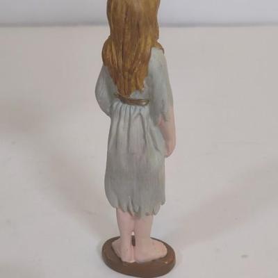 LOT 94 D: A Christmas Carol Figurines