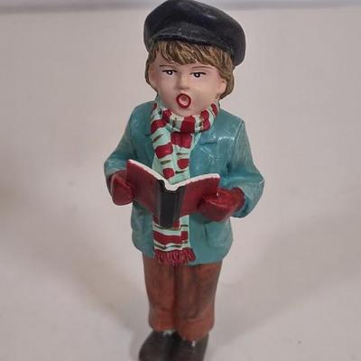 LOT 94 D: A Christmas Carol Figurines