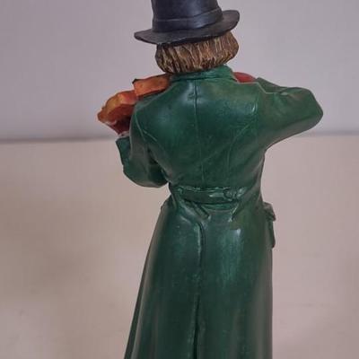 LOT 94 D: A Christmas Carol Figurines