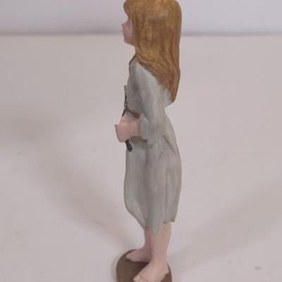 LOT 94 D: A Christmas Carol Figurines