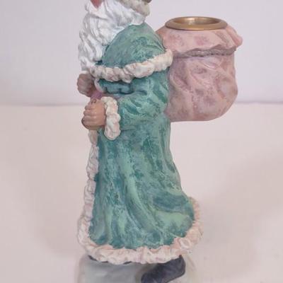 LOT 96 D: Various Santa Figurines
