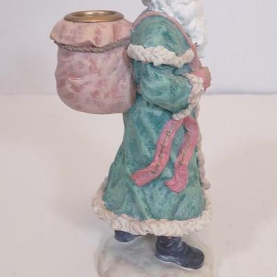 LOT 96 D: Various Santa Figurines