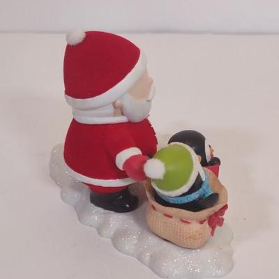 LOT 96 D: Various Santa Figurines