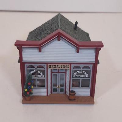 LOT 98D: Sarah Plain and Tall Collectible Houses