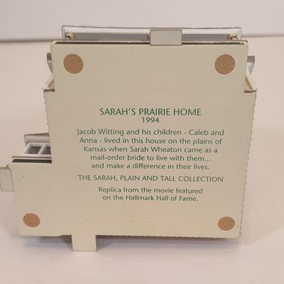 LOT 98D: Sarah Plain and Tall Collectible Houses