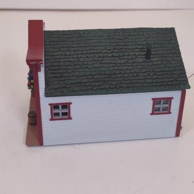LOT 98D: Sarah Plain and Tall Collectible Houses