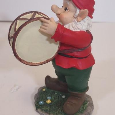LOT 99D: Ceramic Band of Elves