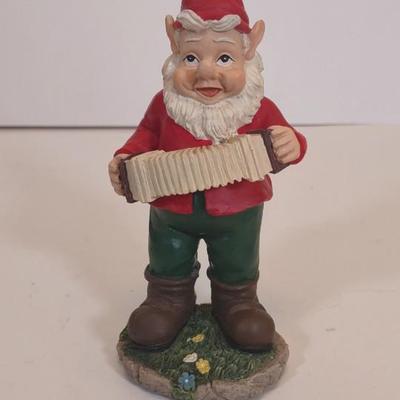 LOT 99D: Ceramic Band of Elves