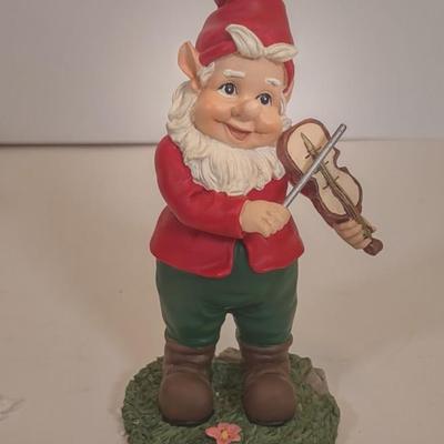 LOT 99D: Ceramic Band of Elves