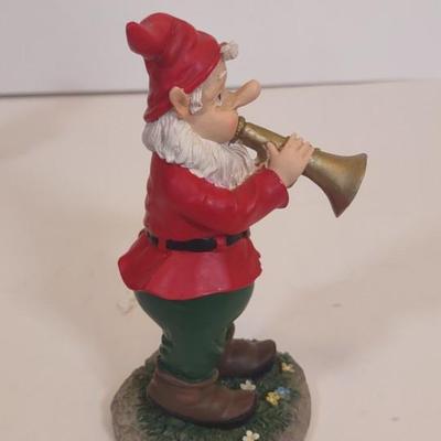 LOT 99D: Ceramic Band of Elves