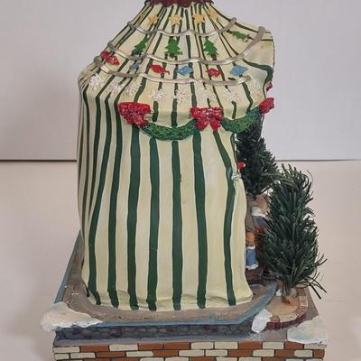 LOT 101D: Winter Valley Animated Circus and Holiday Ferris Wheel