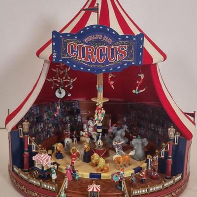 LOT 110 D: Gold Label: World's Fair Big Top