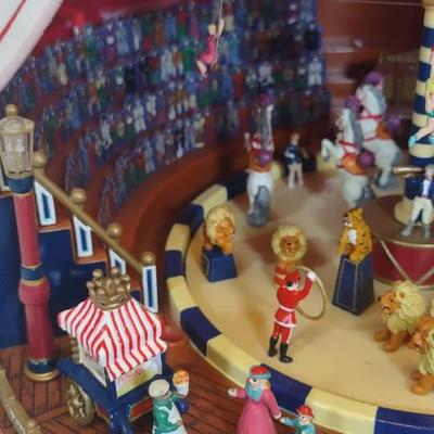 LOT 110 D: Gold Label: World's Fair Big Top